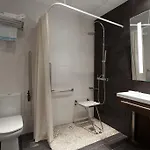 מלון Ciudad De 4*