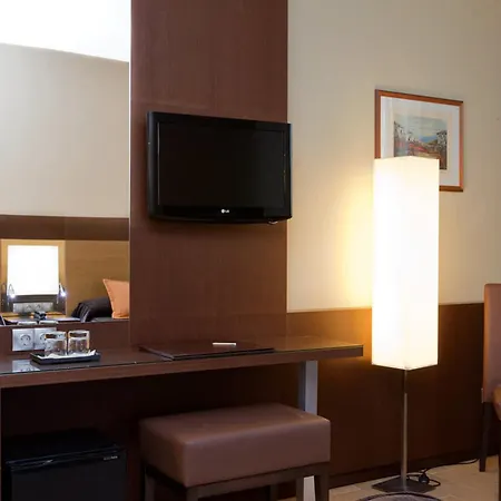 Hotel Ciudad De 4*