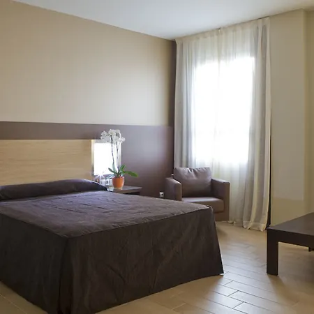 Hotel Ciudad De 4*