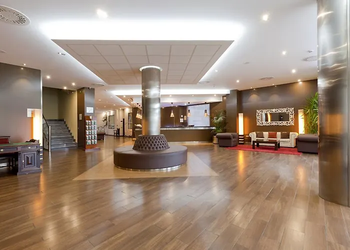 Hotell Ciudad De 4*